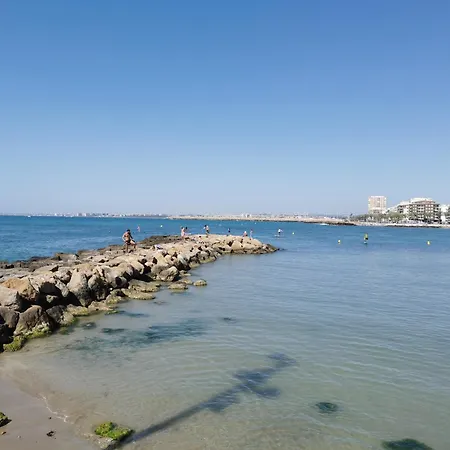 Apartamento Casa Del Angel , Cosy 2 Bed Apartment,150m From Playa Locos Beautiful Swimming Pool Torrevieja